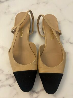 CHANEL Beige and Black Two-Tone Slingback Mules